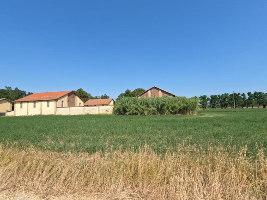 Agriturismo Le Corti Della Gualdana Voghera Exteriér fotografie